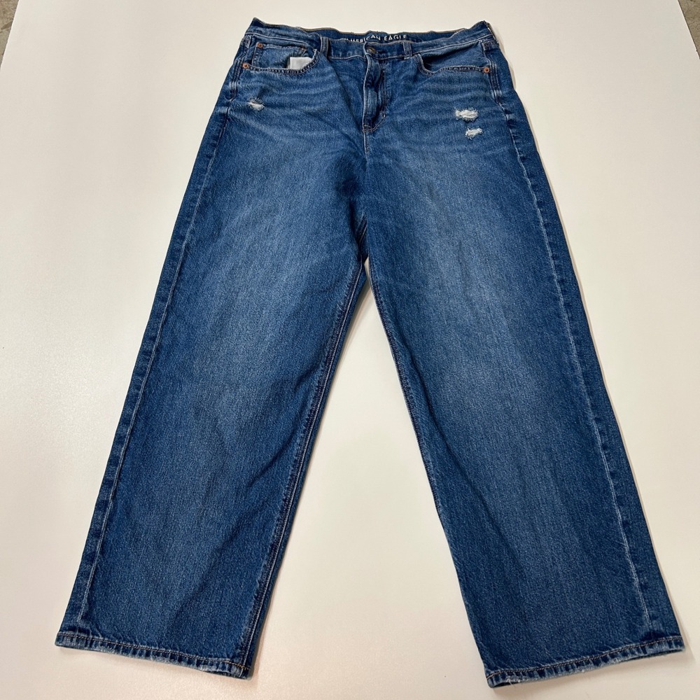 American Eagle Strigid Wide Leg Jeans Medium Wash Distressed Size 14 Regular